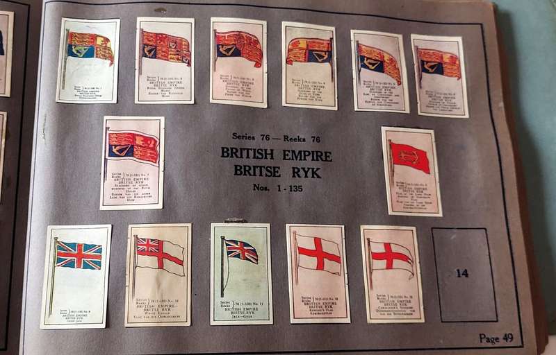 Cigarette card album - Glider Flag Album