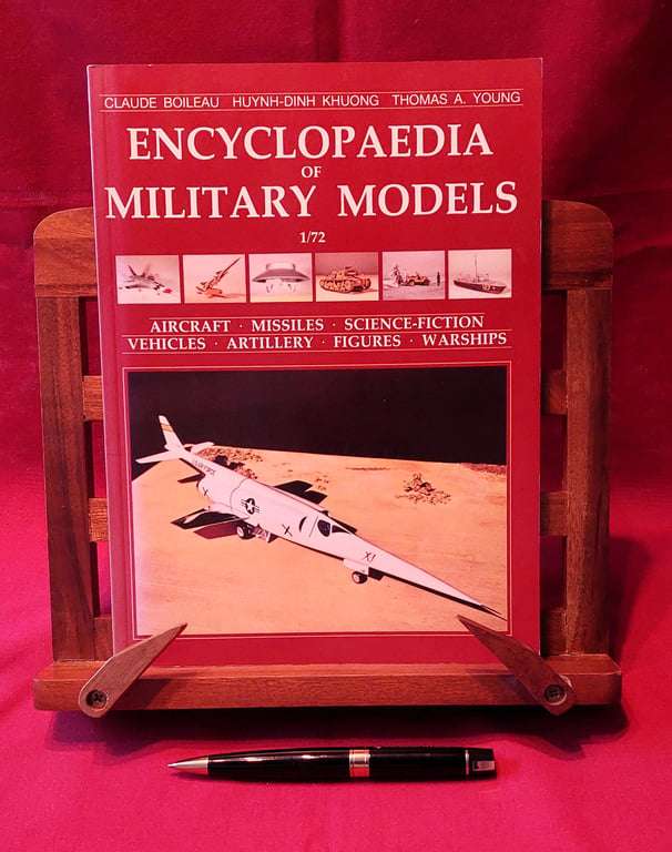 Encyclopedia of Military Models 1/72