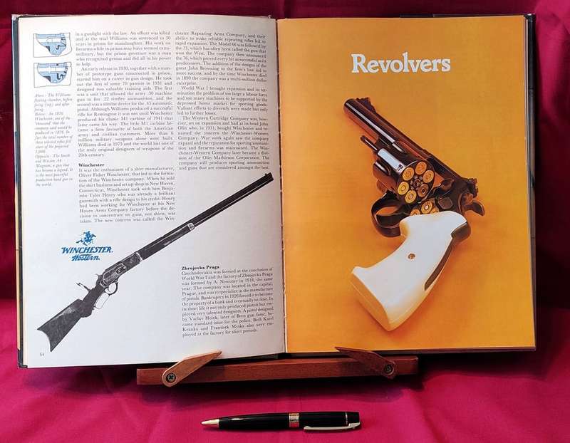 The World Encyclopedia of Modern Guns - A J R Cormack