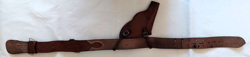 Officers Leather Sam Browne Belt - Size 32 with a leather Webley Holster