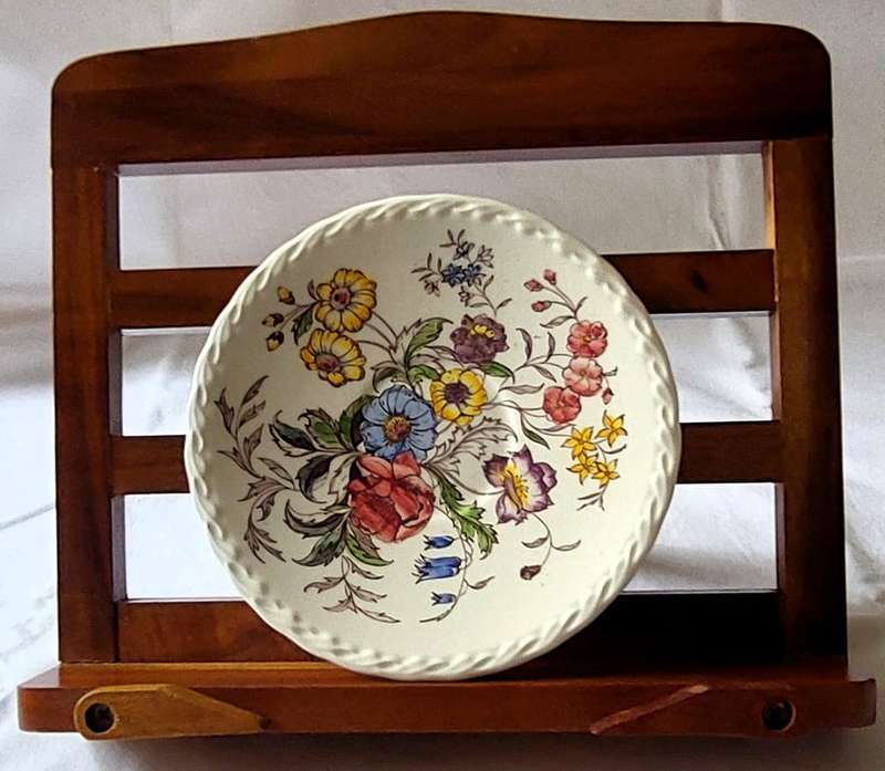Vintage hand-painted Vernon Kilns "May Flower" pattern Plate