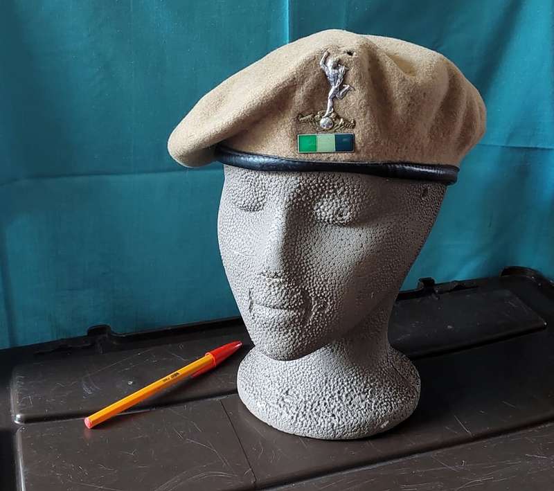 SADF Signals Corp Beret with badge & bar