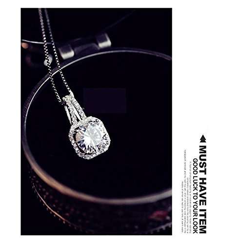 Cubic Zirconia Pendant Necklace, 2ct Round Cut Clear Crystal White Gold Plated Silver Halo Pendant