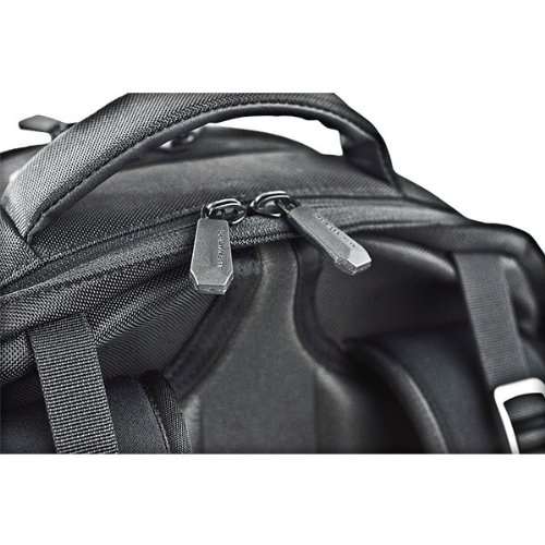 Alienware Vindicator Backpack 18-Inch (AWVBP18)