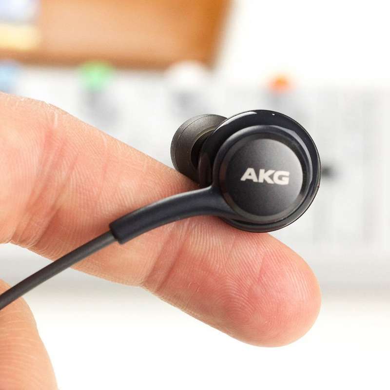 Samsung Galaxy S8 & S8 Plus+ Samsung Earphones Black For Samsung Galaxy S8 & S8 Plus+ Samsung AKG EO
