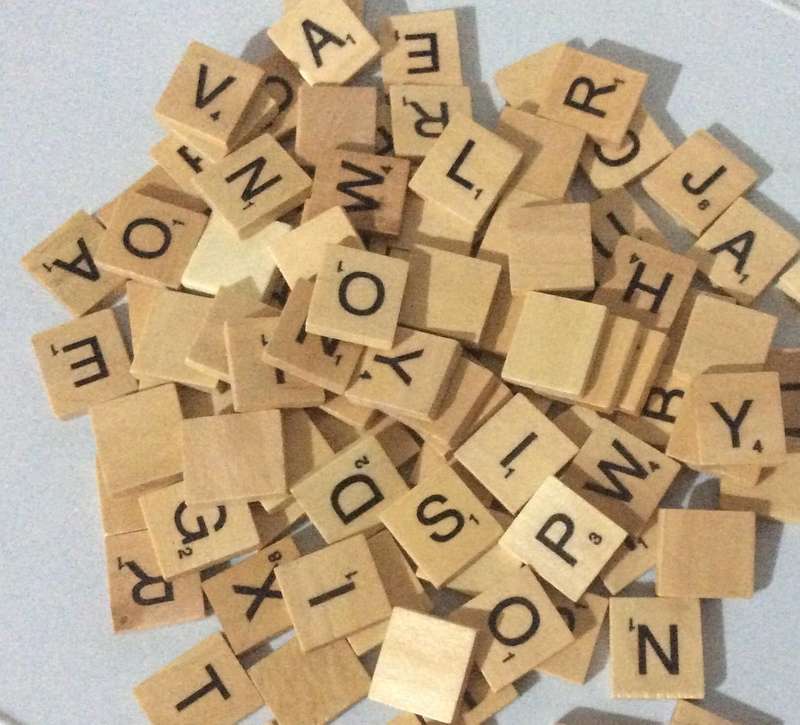 100 x Quality Wooden Scrabble Tiles Craft Jewellery Making Complete Set
