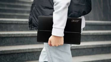 acer-monitor-pm1-portable-and-versatile
