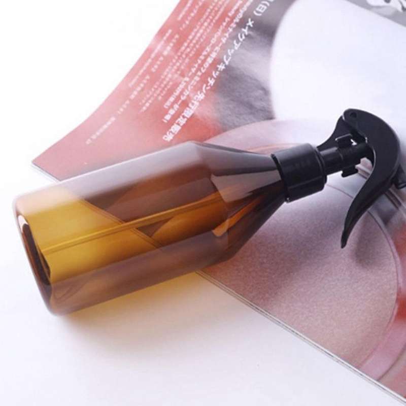 2 Pcs 300 Ml Empty Amber Plastic Spray Bottles for Essential Oils