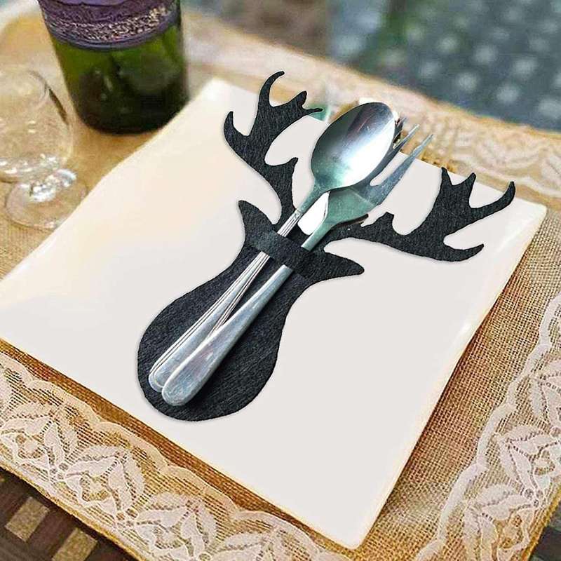 Set Of 4 Christmas Cutlery Bags for Christmas Party Decorations