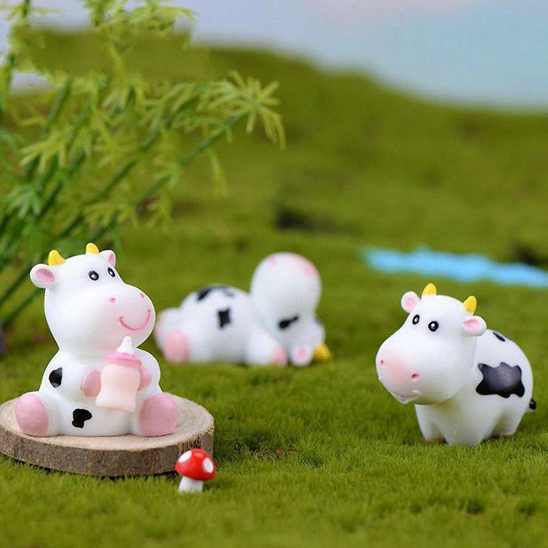 8pcs Micro-landscape Decorations Miniature Cow for Home Kitchen Cake