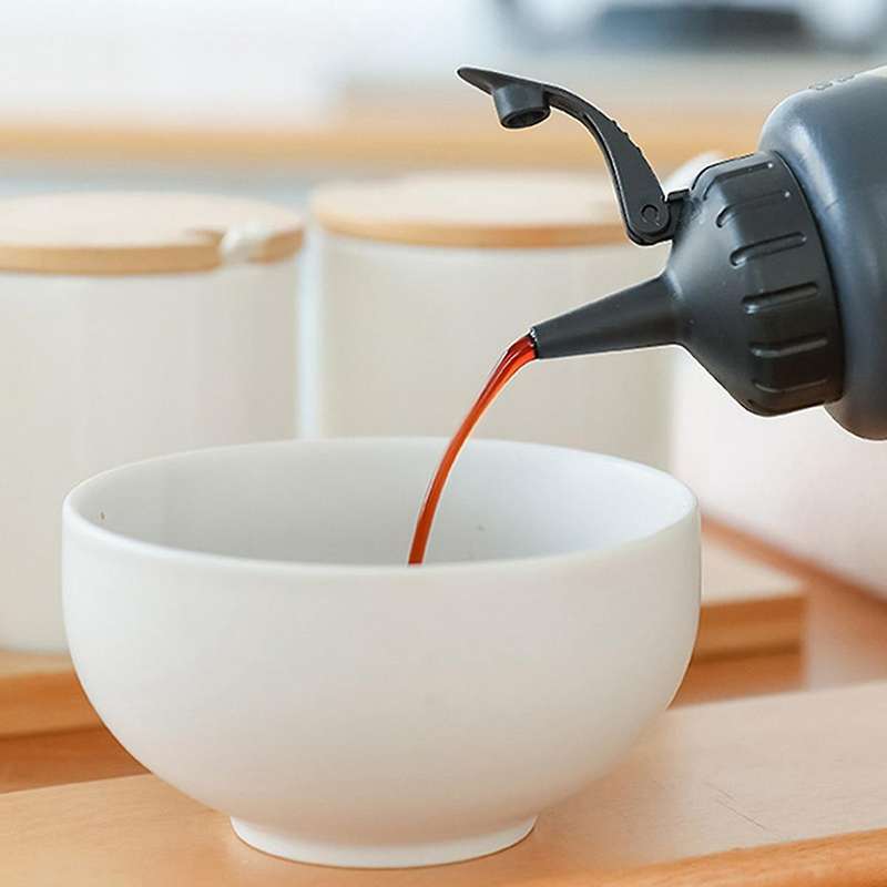 Squeeze Oil Can Seasoning Bottle Soy Sauce Bottle Large Grey