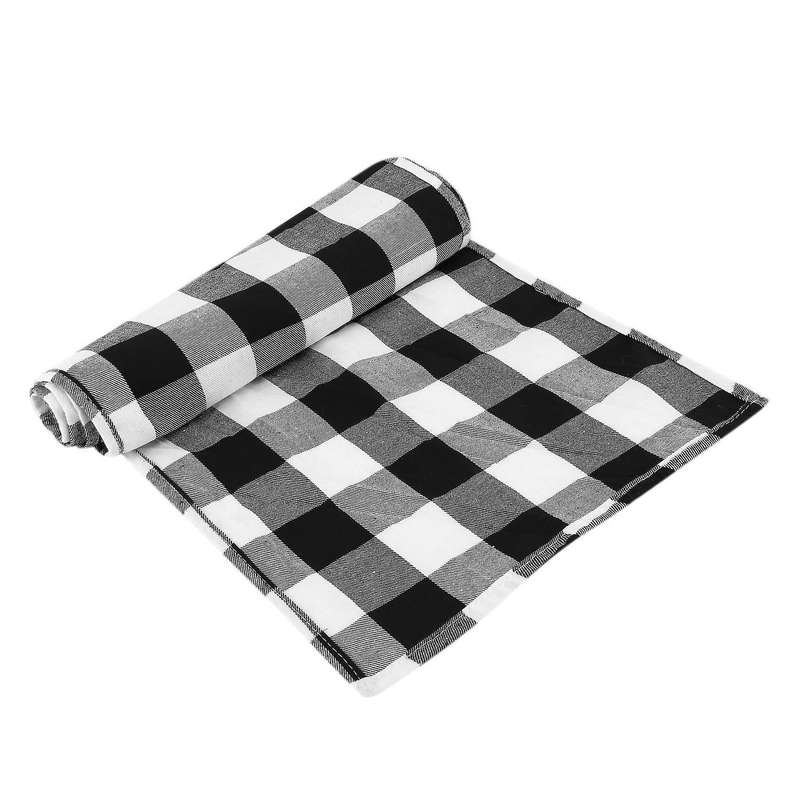 Polyester Blend Handmade Black and White Plaid for Family Dinner