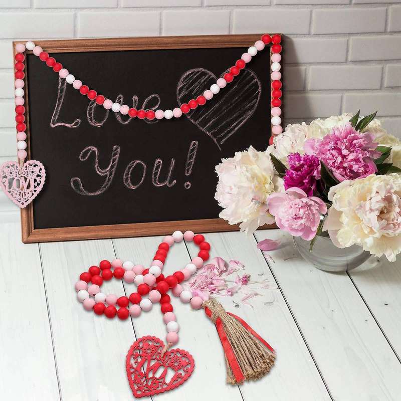 2 Pieces Valentine's Day Heart Wooden Beads Hanging Garlands Decor