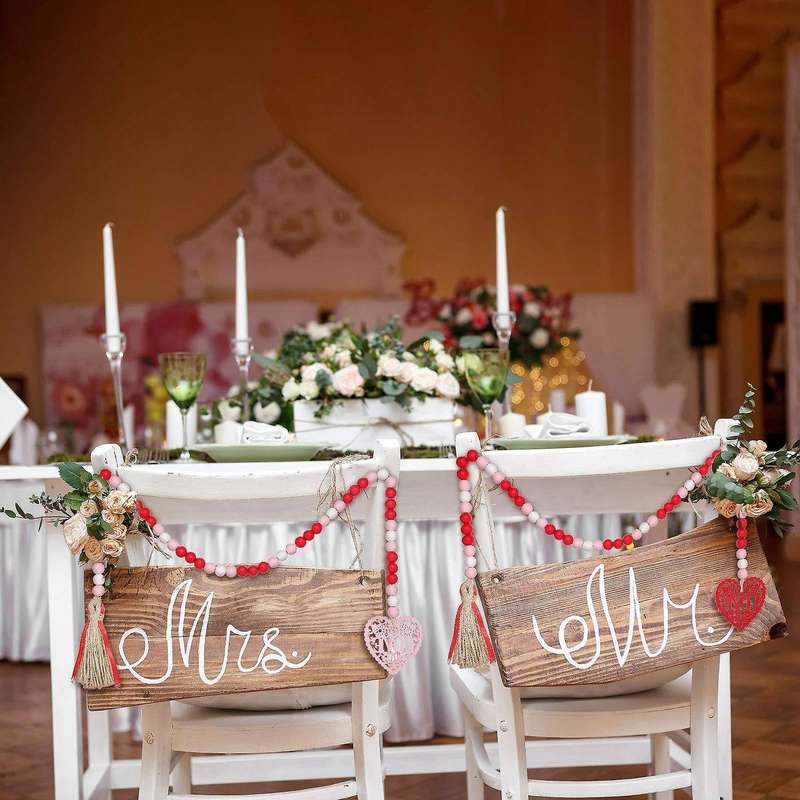 2 Pieces Valentine's Day Heart Wooden Beads Hanging Garlands Decor