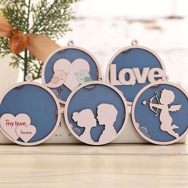 5pcs Handicraft Wooden Round Pendant Wood Crafts
