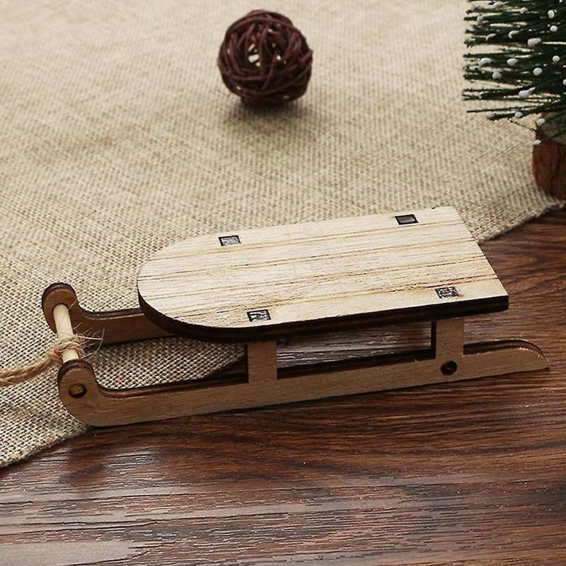 8pcs Creative Delicate Durable Practical Portable Xmas Mini Sleighs
