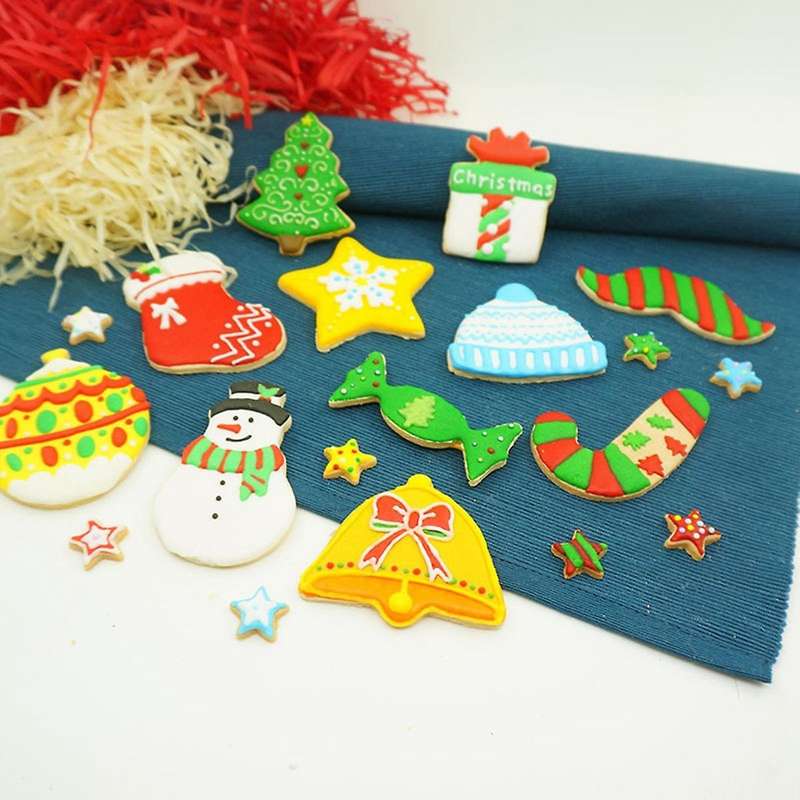 10-piece Set Of Christmas Stainless Steel Biscuit Cutting Household