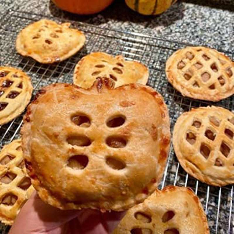 Autumn Hand Pie Mold 3 Piece 3d Christmas Pie Mold Dough Stamper Tool