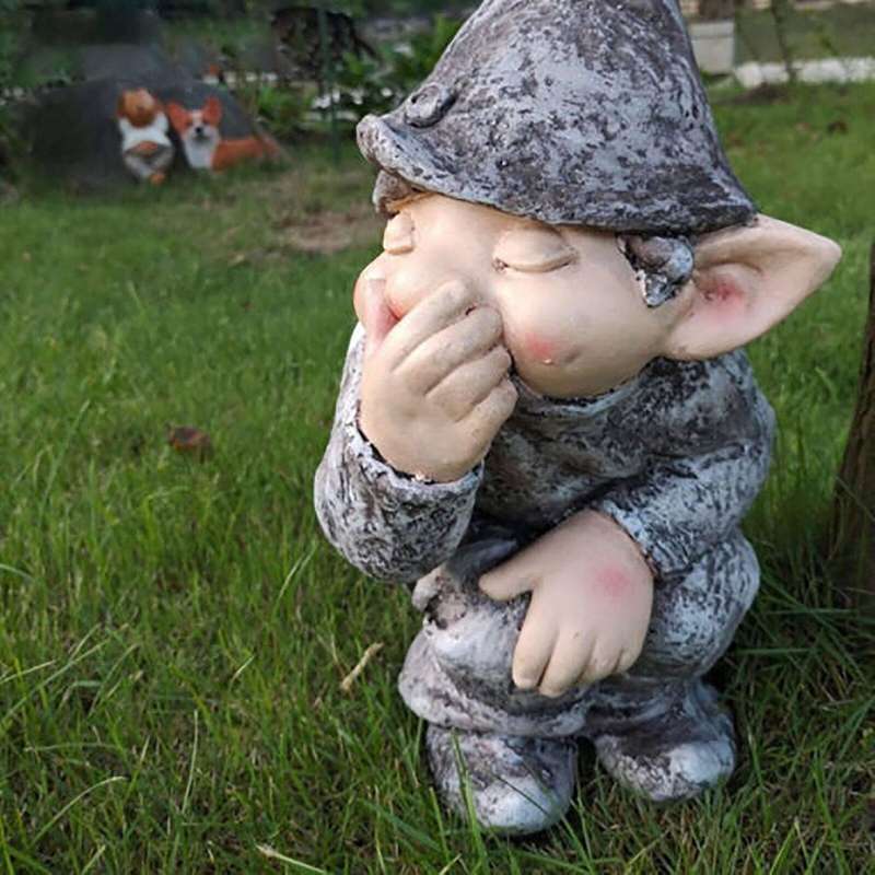 Gnome Pooping Miniature Statue Funny Resin Dwarf Lifelike Wacky Gift