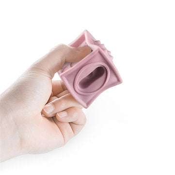 6 Pcs/set Baby Grasp Toy Building Blocks 3D Hand Soft Touch Balls Baby Massage Rubber Teethers Squee