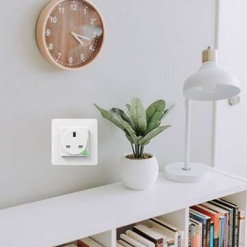 SWP86-01YG 110-240V UK Plug Tuya Smart WiFi Wall Socket Switch Work with Google Alexa
