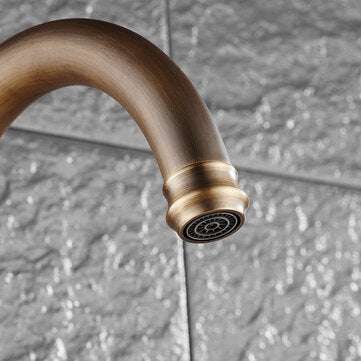 Retro Antique Brass Kitchen Sink Faucet Single Handle Rotation Spout Deck Cold and Hot Water Mixer T
