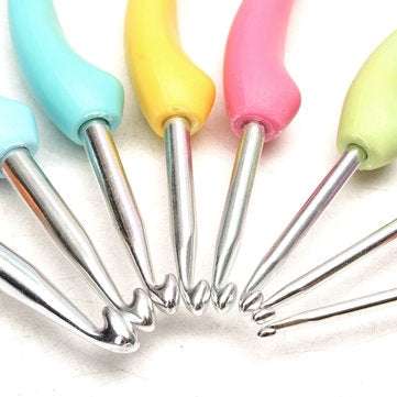 8Pcs Soft Plastic Handle Aluminum Crochet Hooks Knitting Needles Yarn  Crochet Tool