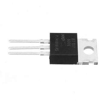 50pcs BT137-800E TO220 BT137-800 TO-220 IC