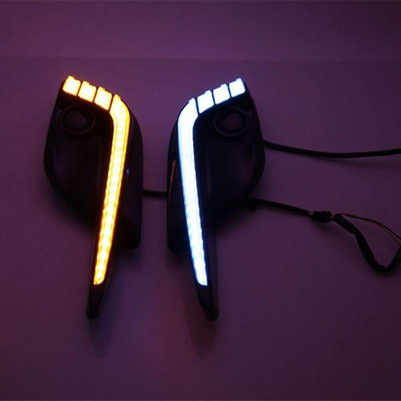 1 Pair LED Daytime Running Light Dynamic White & Amber Turn Signal DRL Fog Lamp for 3 Axela 2017 201