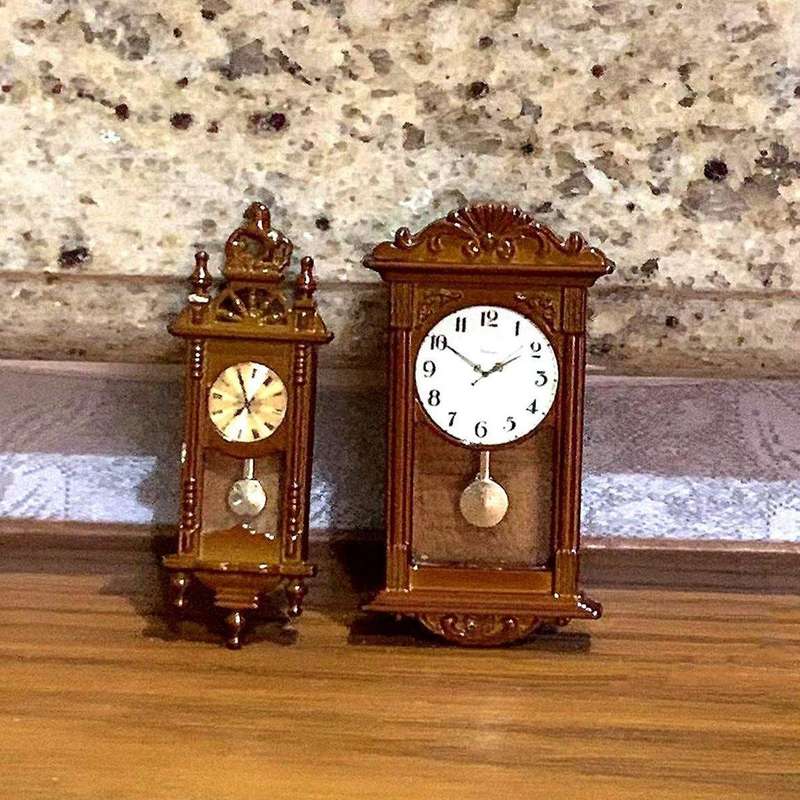 1/12 Scene Mininature Roman Clock Pendant Clock Living Room Wall Clock Decoration Doll House Access