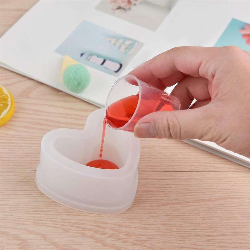 100 Pack 30ml/2oz Plastic Graduated Cups Transparent Scale Cups Clear Epoxy Mixing Cups with 100 Pc