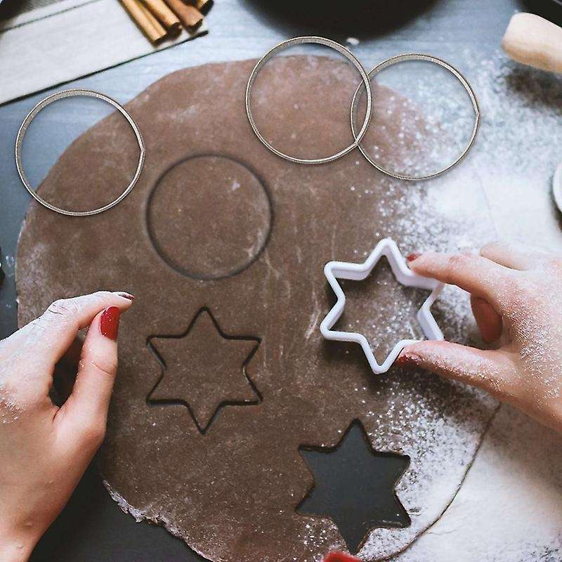 10Pcs 4.5cm Round Stainless Perforated Seamless Tart Ring Quiche Ring Tart Pan Pie Tart Ring with Ho