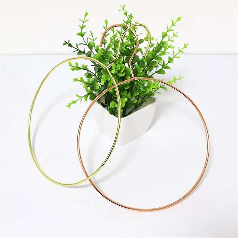 10pcs Iron Round Scarf Ring Hanger Belt Rack Non- Tie Hanging Hooks Closet Organizer Storage Holder