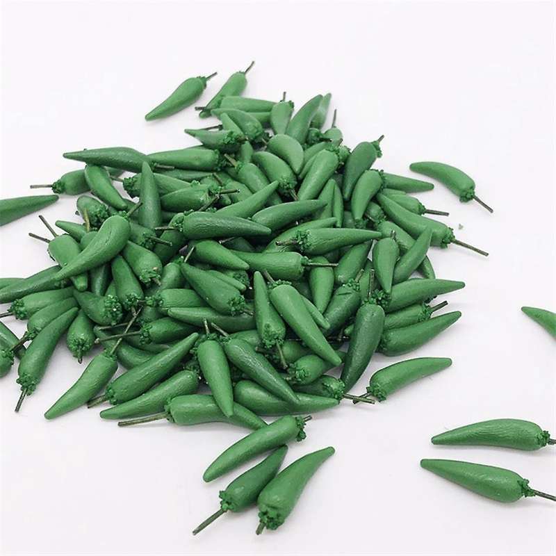 10pcs/lot Clay 1:12 Scale Fruit Food Vegetables Miniature Green Pepper for Doll Kitchen Toys