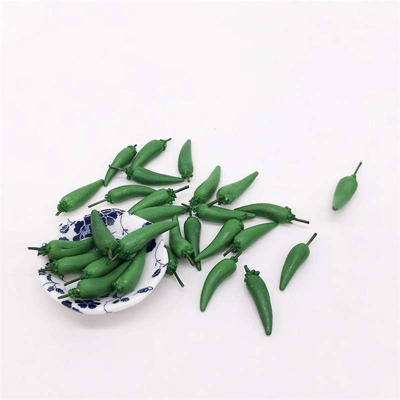 10pcs/lot Clay 1:12 Scale Fruit Food Vegetables Miniature Green Pepper for Doll Kitchen Toys