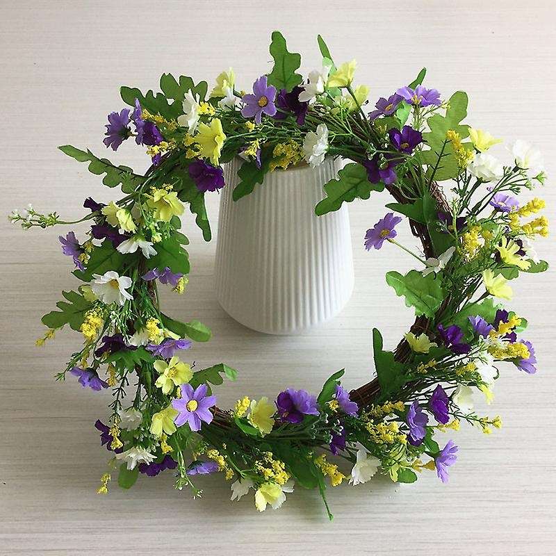 16 Inch Artificial Daisy Flower Door Wreath with Springtime Faux White Wildflowers and Berris Front