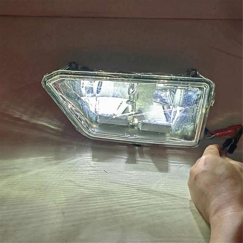 1Pair LED Top Lamp for Truck Doom Fog Lights LH 2535366+ RH 2535367 and Doom Lights Decoratoin