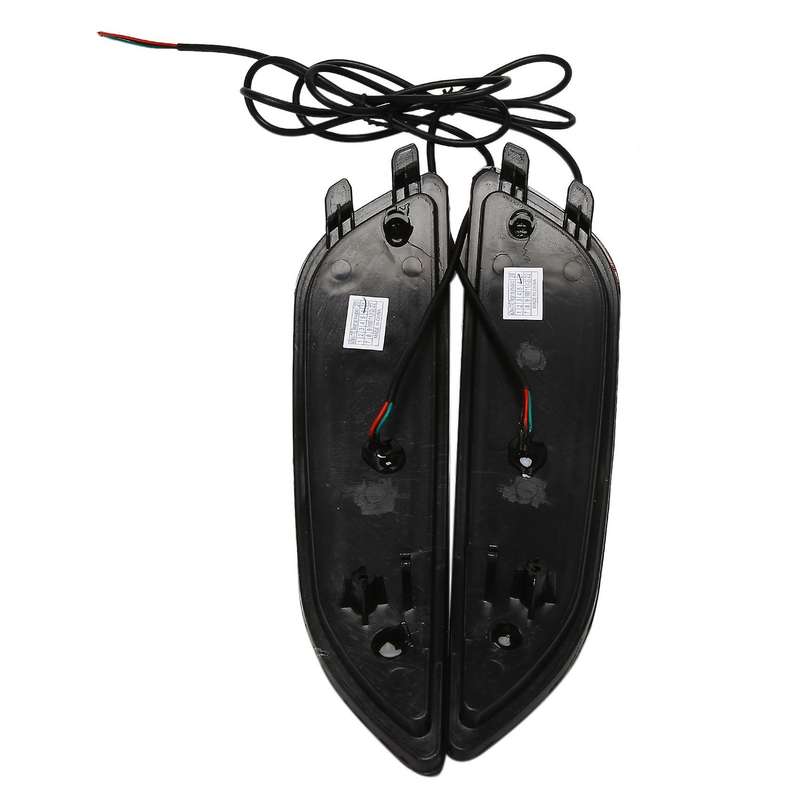 1Pair Rear Bumper LED Reflector Light Brake Light Fog Lamp Taillight for Accent / Hatchback 2011-201