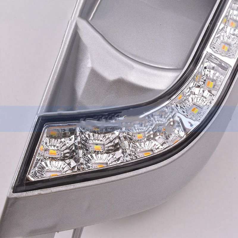 1Pair White Light LED DRL Day Light Turning Signal Lamp Front Bumper Fog Light for 2015-2018