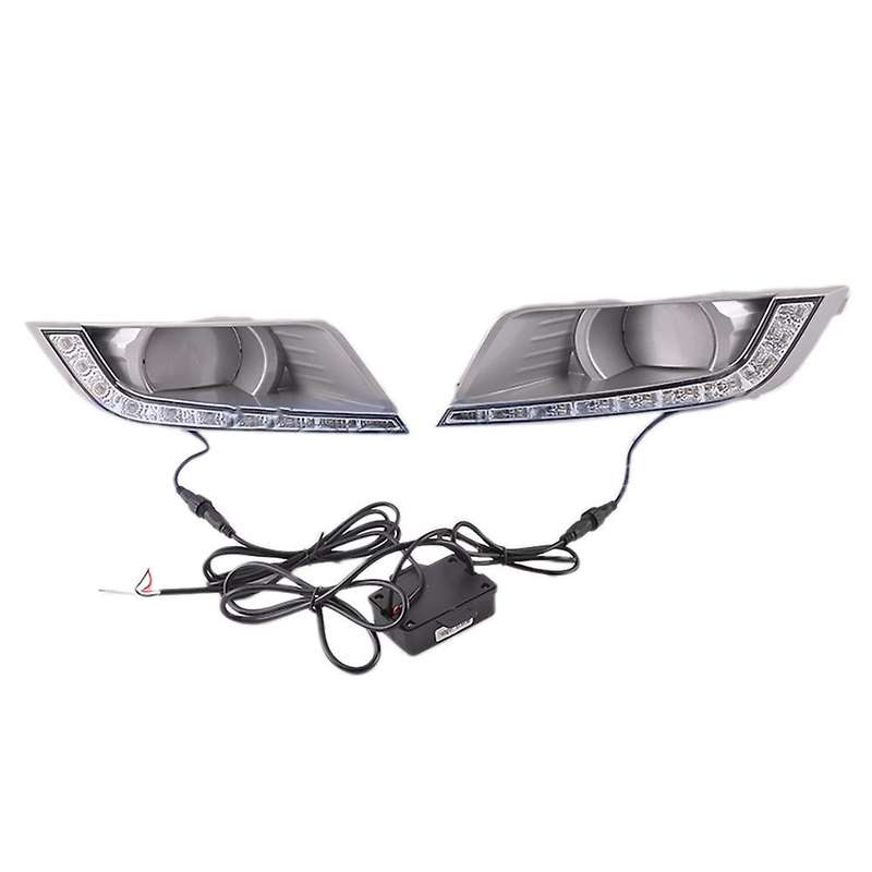 1Pair White Light LED DRL Day Light Turning Signal Lamp Front Bumper Fog Light for 2015-2018