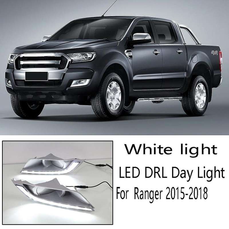 1Pair White Light LED DRL Day Light Turning Signal Lamp Front Bumper Fog Light for 2015-2018
