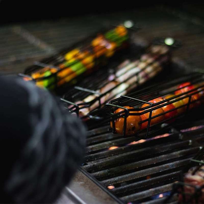 1Pcs Portable BBQ Barbecue Grilling Basket Nonstick Grilling Kabob Basket for Meats Vegetables Steak