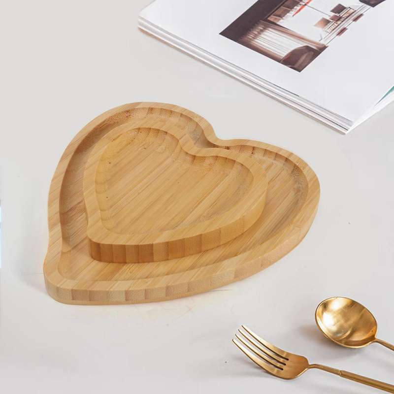 2 Pcs Bamboo Heart Shape Dessert Plate Practical Serving Tray Fruits Dish Food Platter Party