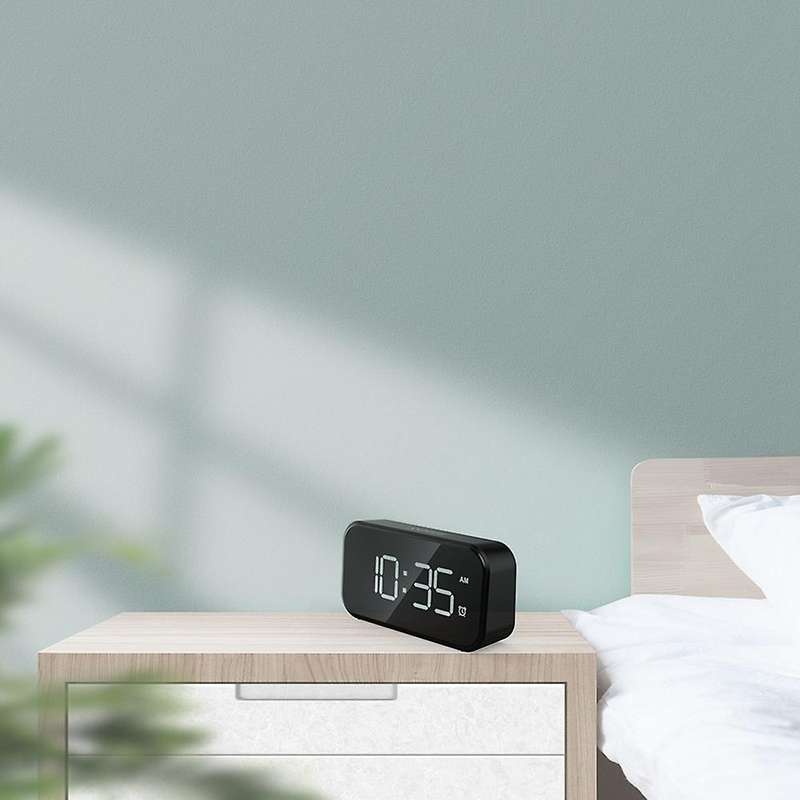Digital Alarm Clock for Bedrooms, Bedside Clock with 6 Levels Of Brightness, Snooze(black Appearance