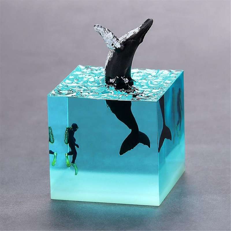 D-Marine Resin Whale Humpback Whale Diver Cube Ornament Home Birthday Gift Ornament