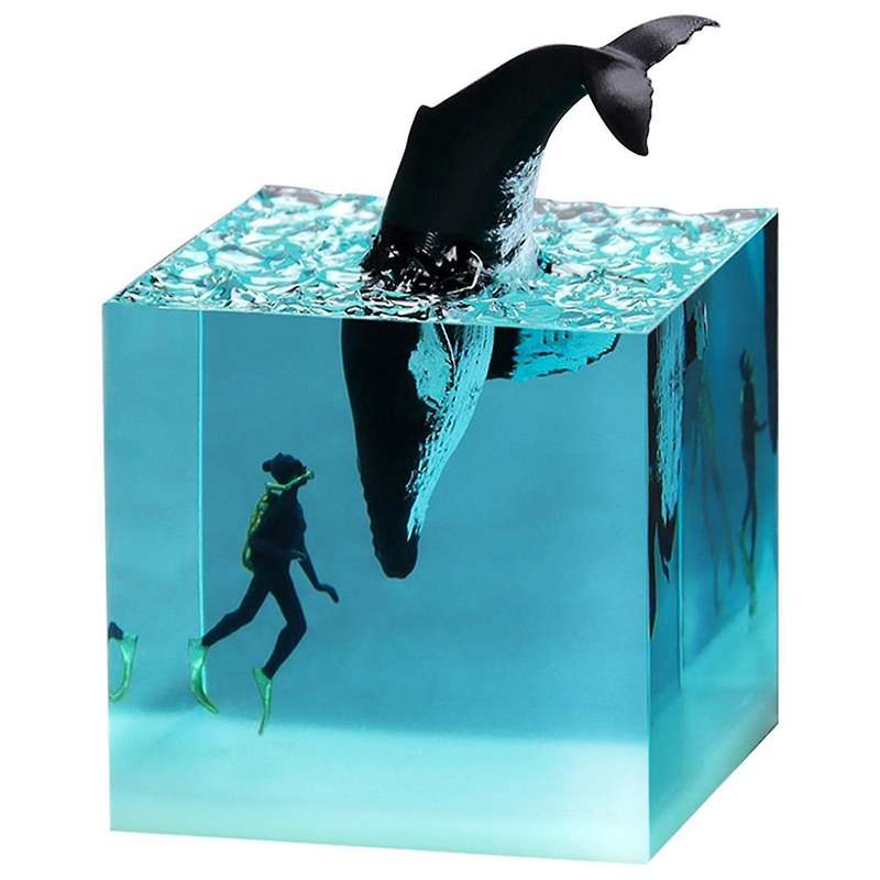 D-Marine Resin Whale Humpback Whale Diver Cube Ornament Home Birthday Gift Ornament