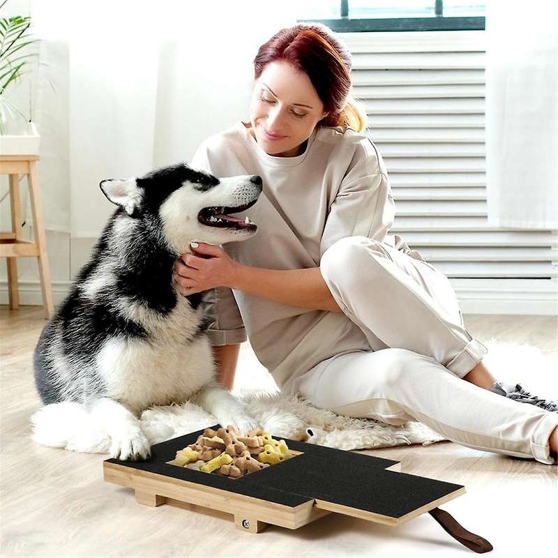 Dog Scratch Pad, Wooden Dog Grinder Scratch Pad for Nails with Snack Box Dog Nail Scratch Square Tr