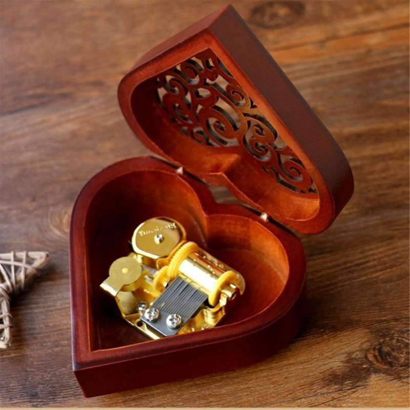 E-heart Shape Vintage Wood Carved Mechanism Musical Box Wind Up Music Box, Christmas/birthday/valent