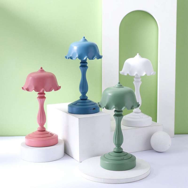 European Hat Bedside Lamp Decor Mini Led Night Light for Mall Room Bar Home Small Reading Table Lig