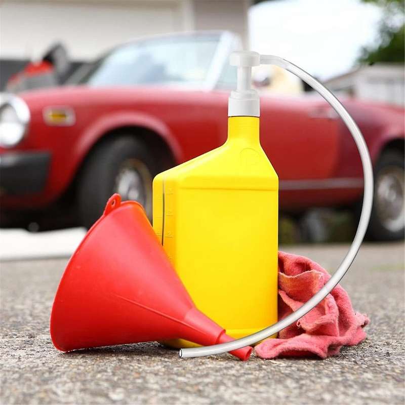 Fluid Pump for Quart Bottles ,Gear Oil,Transmission and Differential Fluid with This 8cc Hand Pump w